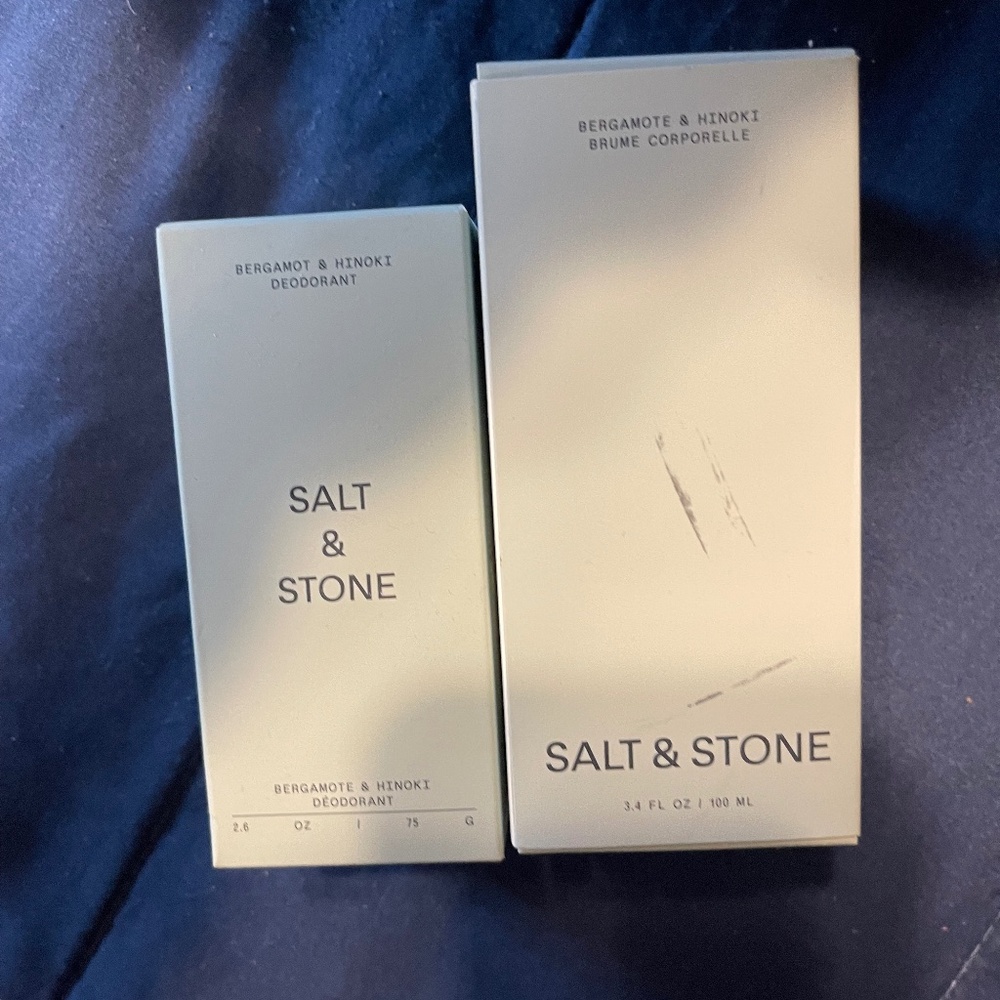 Salt and stone set